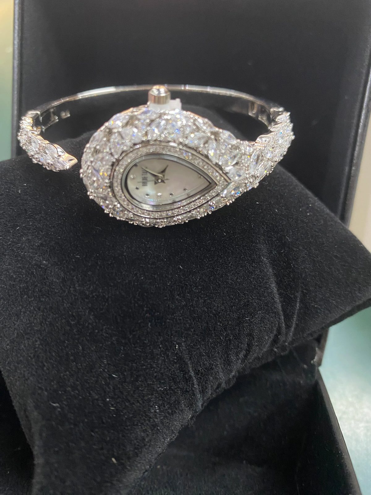 019283 Women's Watches Cubic Zircon Full CZ Bangle Size 46*56mm Watch for Lady's Wedding Party Fashion Jewelry Accessory